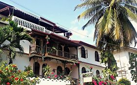 Garden Lodge