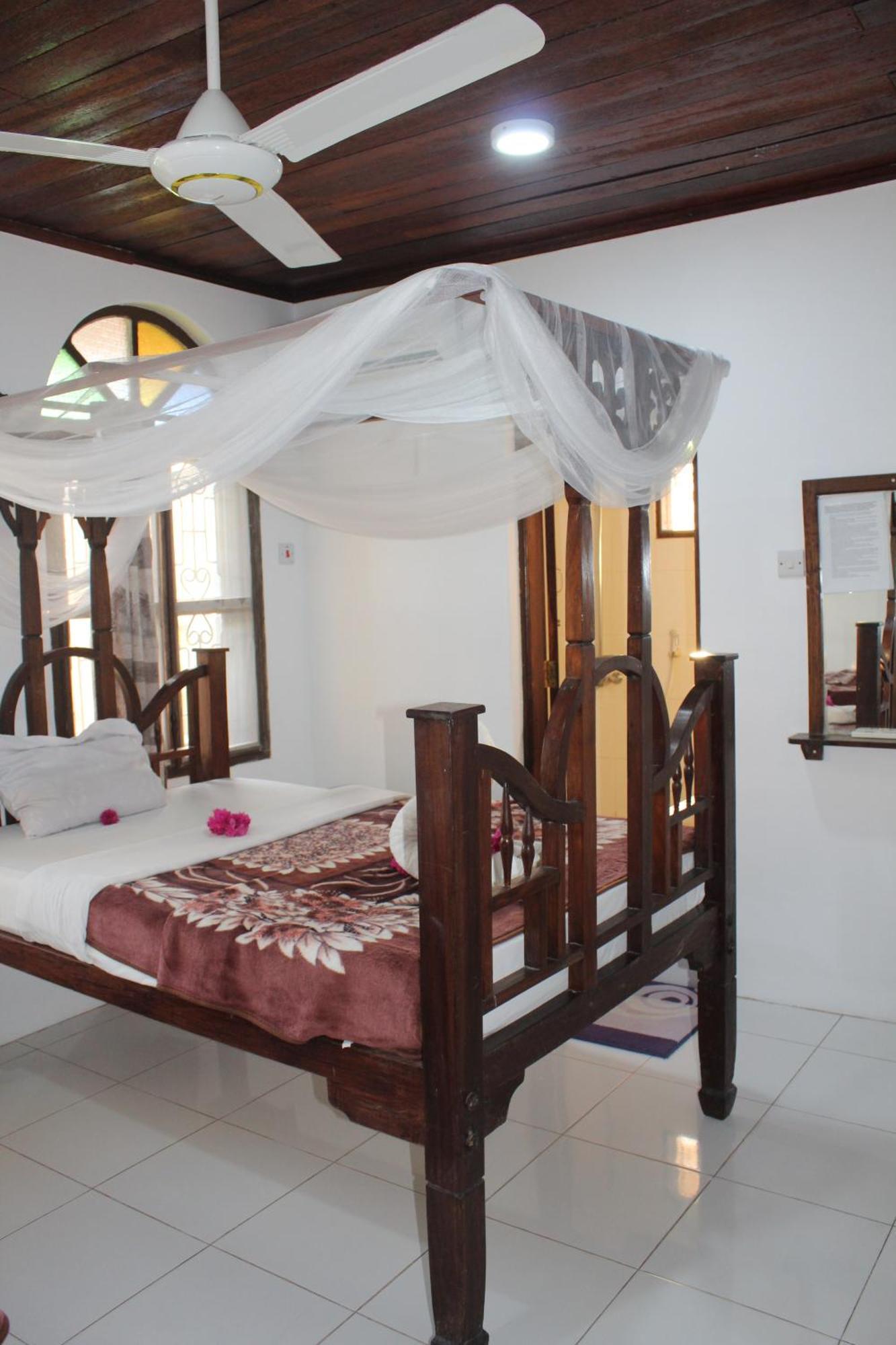 Garden Lodge Zanzibar Exterior photo